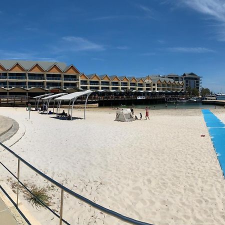 The Hutt On Mandurah Marina公寓 外观 照片